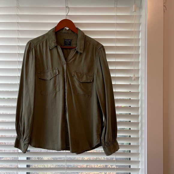 Green Abercrombie Button Up Blouse - Picture 2 of 7